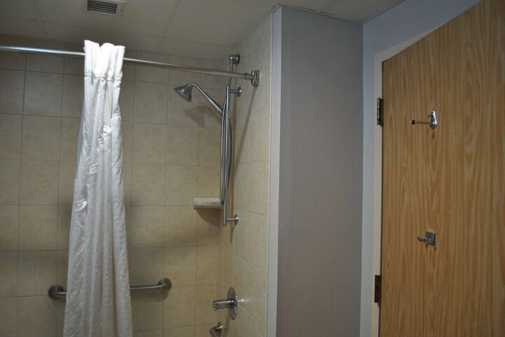 Room 8 of 30