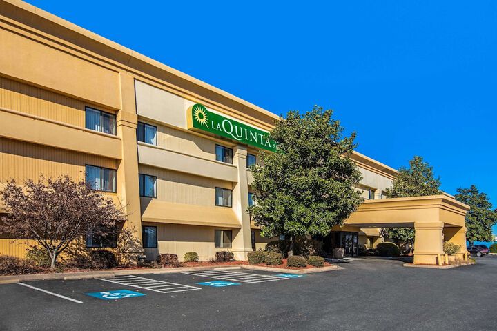 Hotel 2 of 41