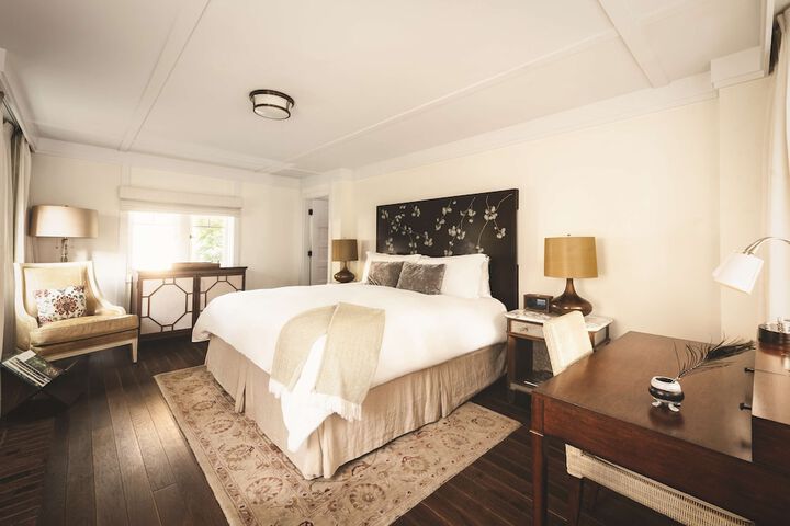 Room 143 of 174