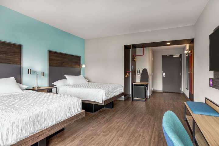 Room 20 of 34