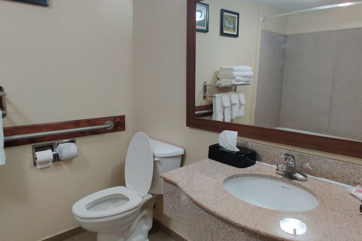 Room 10 of 48