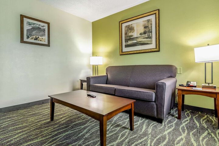 Quality Inn & Suites Creedmoor - Butner