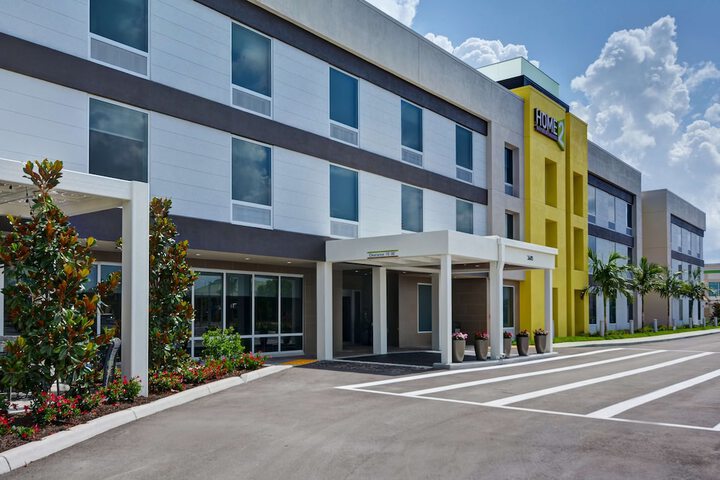 Home2 Suites Naples I-75 Pine Ridge Road FL
