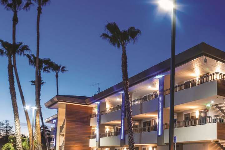 Studio 6 Suites – Stockton CA – Waterfront
