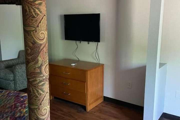 Room 21 of 29