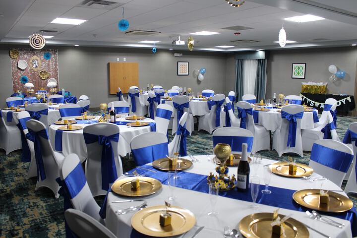 Holiday Inn Express & Suites Shawnee-Kansas City West by IHG