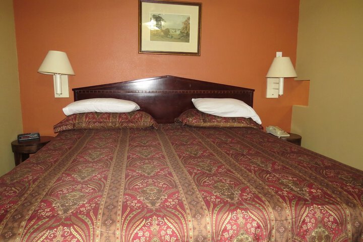 First Western Inn Caseyville