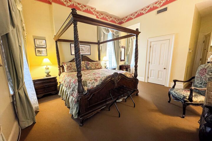 Room 117 of 142