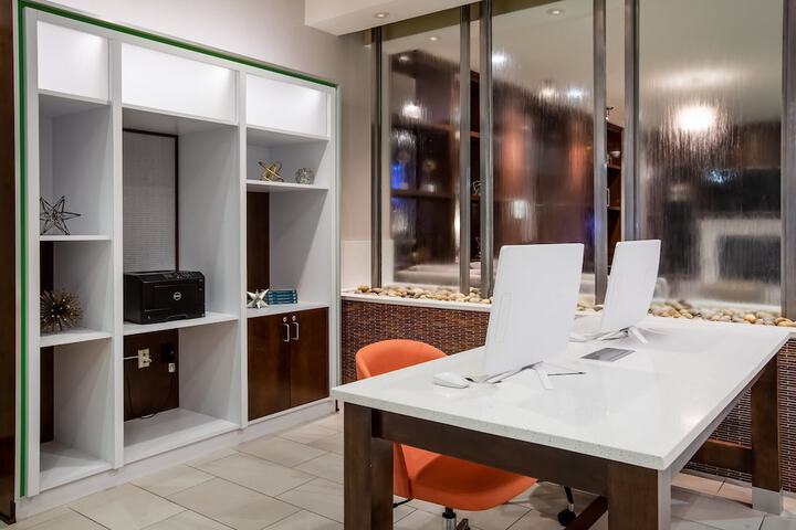 Holiday Inn Gulfport Airport by IHG