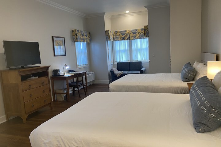 Room 28 of 53