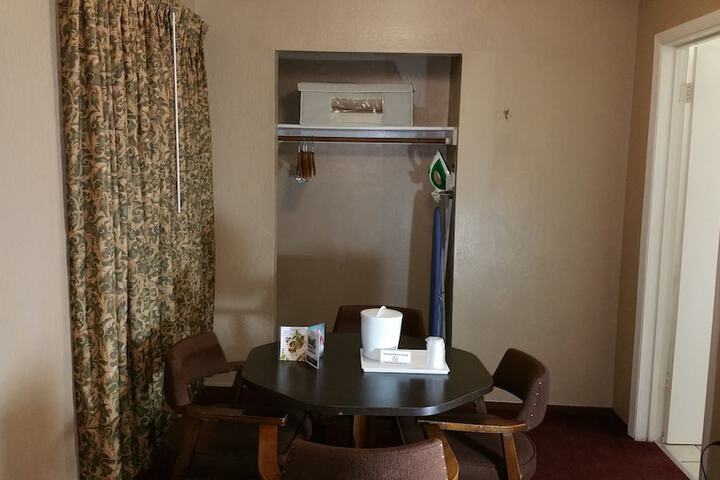 Room 20 of 36