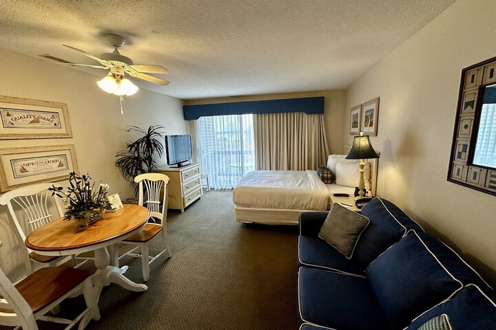 Room 43 of 84