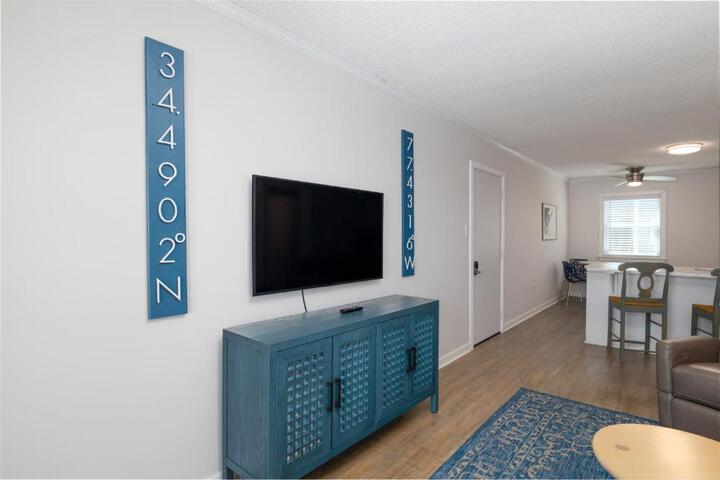 Embrace Oceanfront Elegance: Book Your Stay at Sunrise Oasis