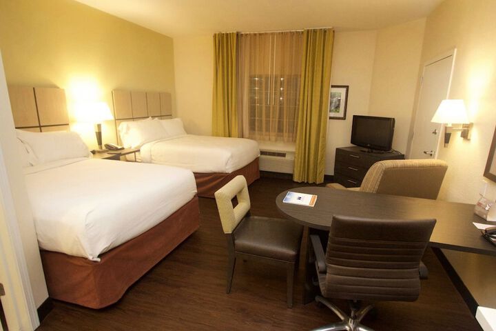 Room 26 of 38