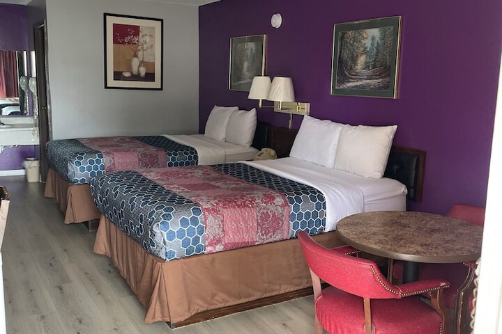Room 53 of 84