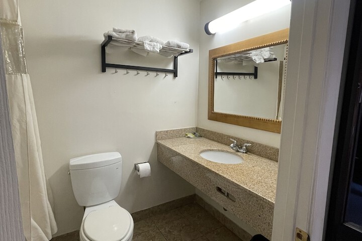 Room 12 of 23