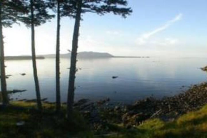 A Bayview & River Inn