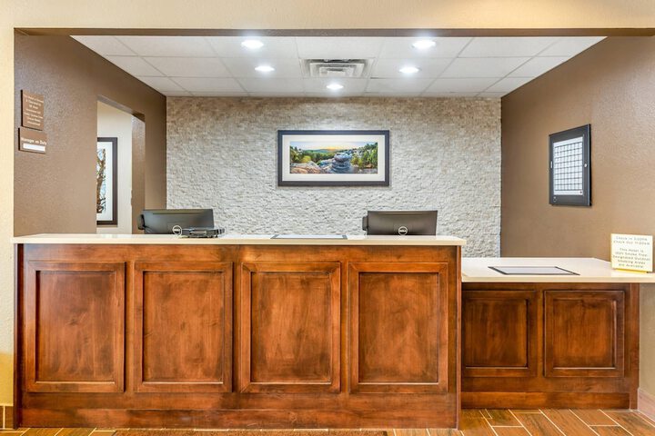 Comfort Inn DeKalb - University Area