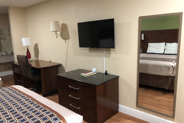 Room 22 of 30