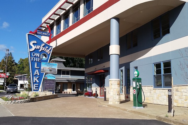 Hotel 3 of 51