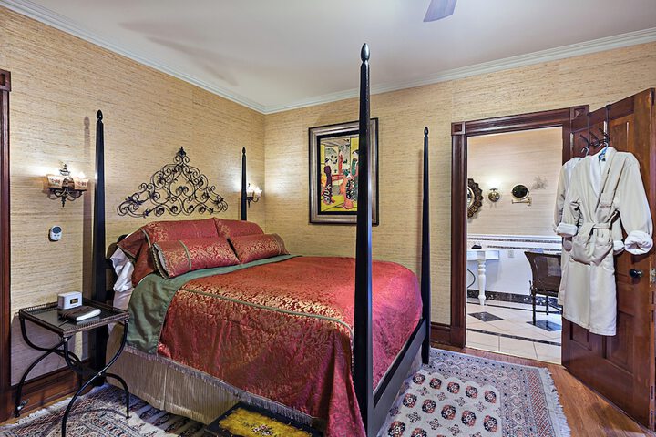 Room 22 of 45