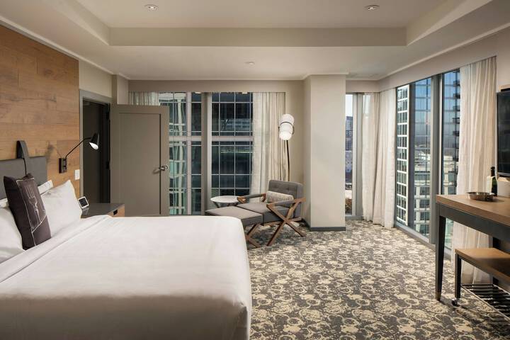 Room 65 of 120