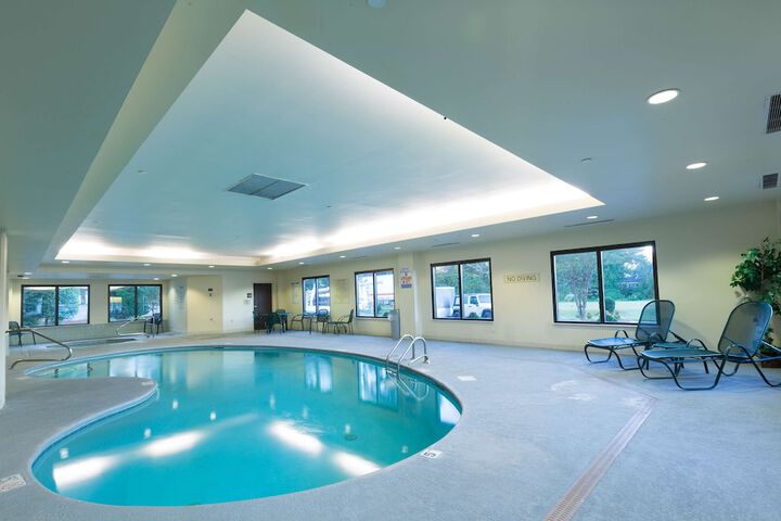 Pool 4 of 33