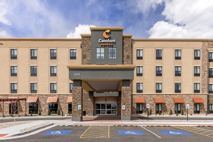 Hotel 2 of 32