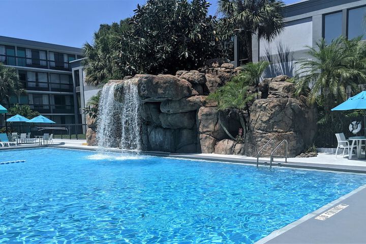 Pool 9 of 73