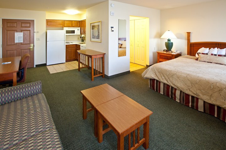 Staybridge Suites South Springfield by IHG