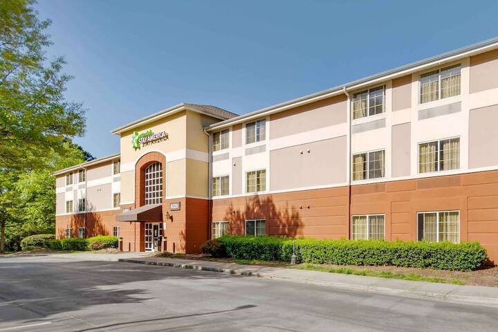 Hotel 3 of 27
