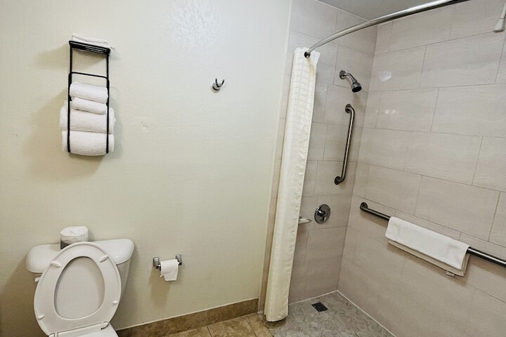 Room 20 of 26