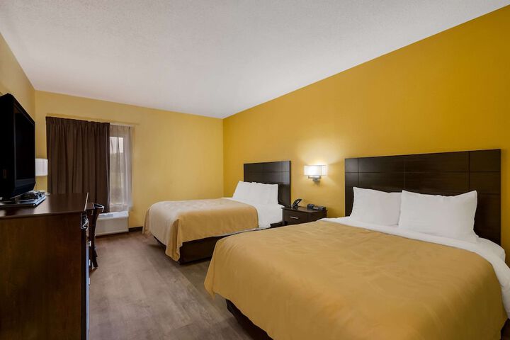Room 14 of 39