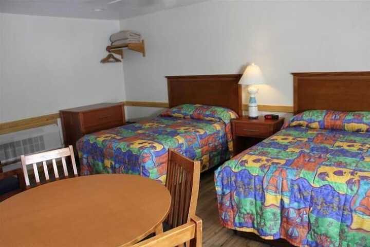 Pony Island Inn