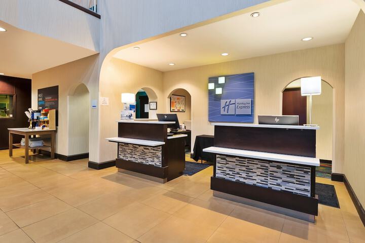 Hotel 8 of 53