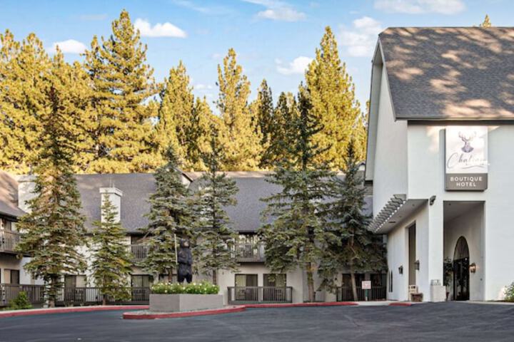 Chateau Big Bear Boutique Hotel BW Signature Collection