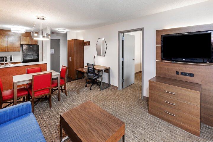 Holiday Inn Express & Suites Sulphur (Lake Charles) by IHG