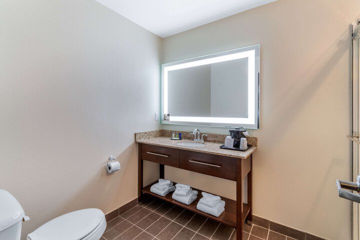 Room 15 of 35