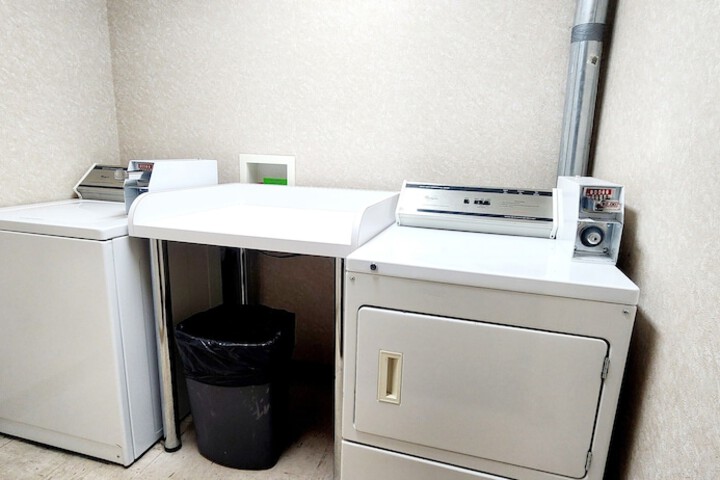 Laundry 17 of 17