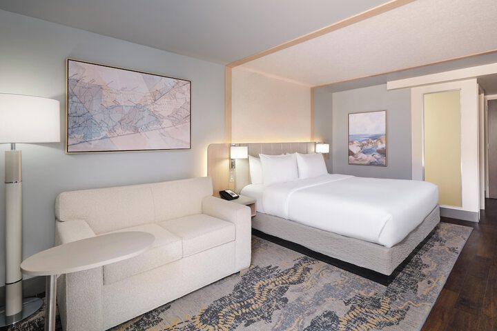 Hotel Indigo Long Island - East End by IHG