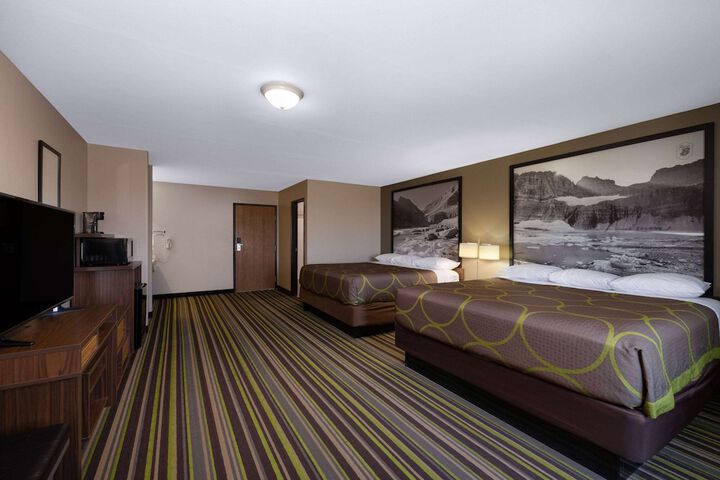 Super 8 by Wyndham Belgrade / Bozeman Airport