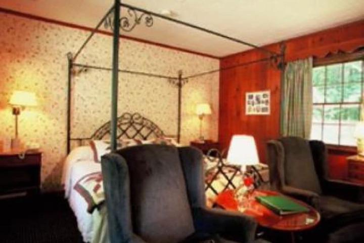 Room 46 of 84