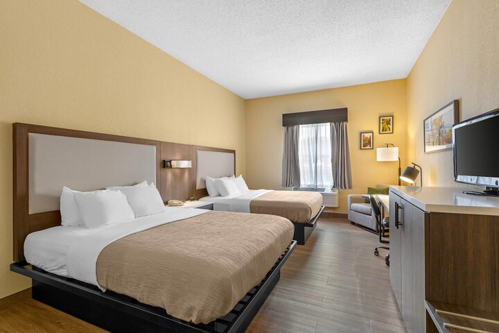 Quality Inn & Suites Bellville - Mansfield