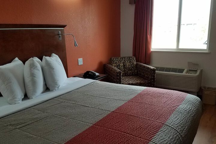 Room 47 of 67
