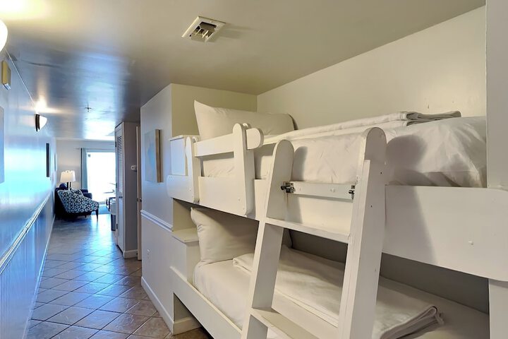 Room 55 of 102
