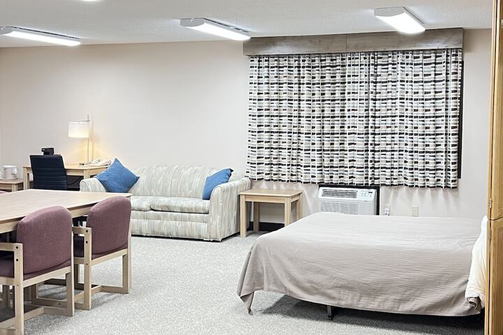 Room 16 of 50