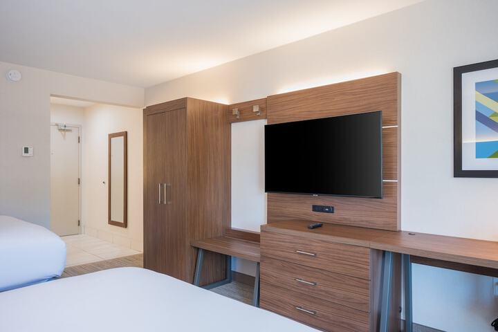 Holiday Inn Express Grover Beach-Pismo Beach Area by IHG
