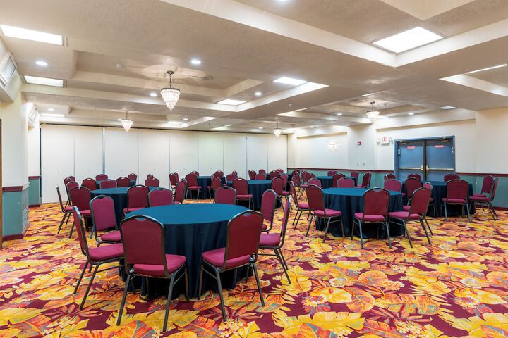 MCM Elegante Suites Abilene