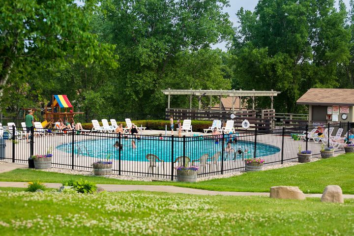 Pool 6 of 53