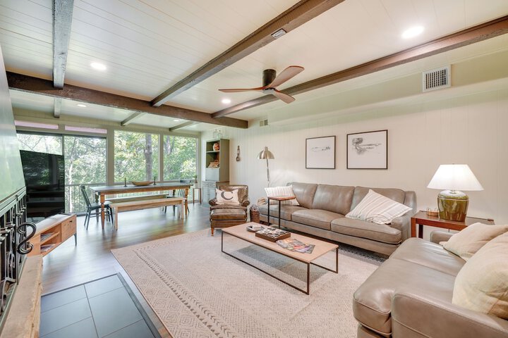 Idyllic Eufaula Vacation Rental: Close to Lake!